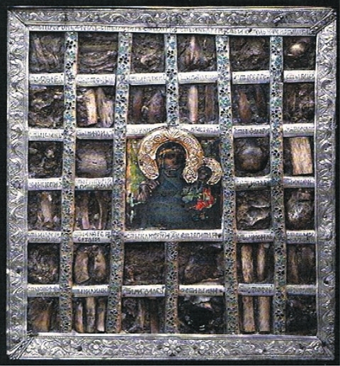 Икона-мощевик «Святая Богородица Осеновица»