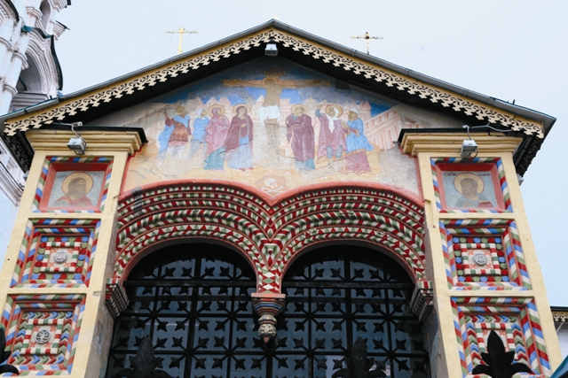 Русская Флоренция так часто называют Ярославль, удивительным образом сочетающий в себе дух Святой Руси и изысканную европейскость.