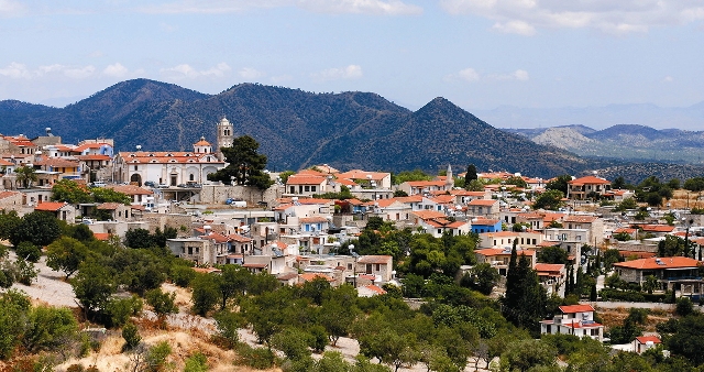 Деревня Лефкара -  своеобразный национальный бренд Кипра