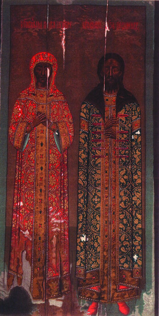 Надгробная доска с изображением святых князя Владимира и княгини Агриппины