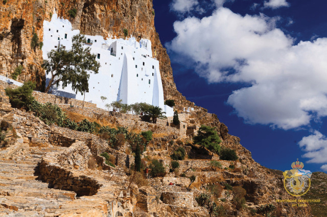 Скальный монастырь Панагии Хозовиотиссы на острове Аморгос
