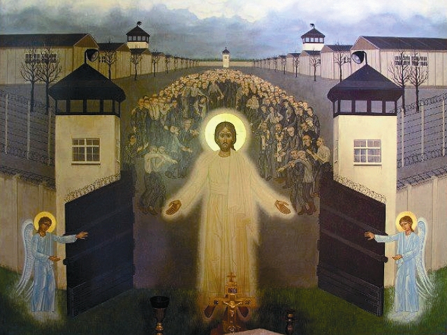 Алтарный образ часовни уникален: икона «Христос освобождает узников Дахау» является единственной в своем роде