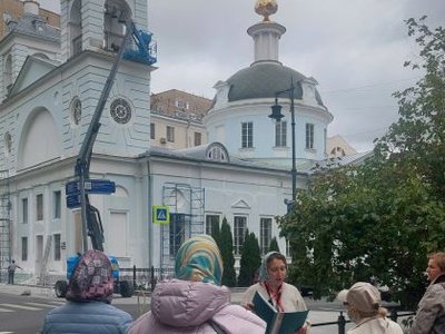 25 августа состоялась экскурсия «Где твоё жало? Три храма о торжестве жизни над смертью» участников проекта «Московское долголетие»