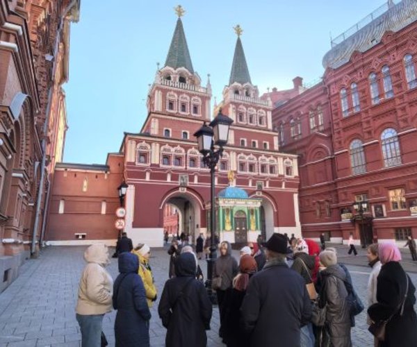 20 октября состоялась экскурсия «Улица просвещения» для участников проекта «Московское долголетие»